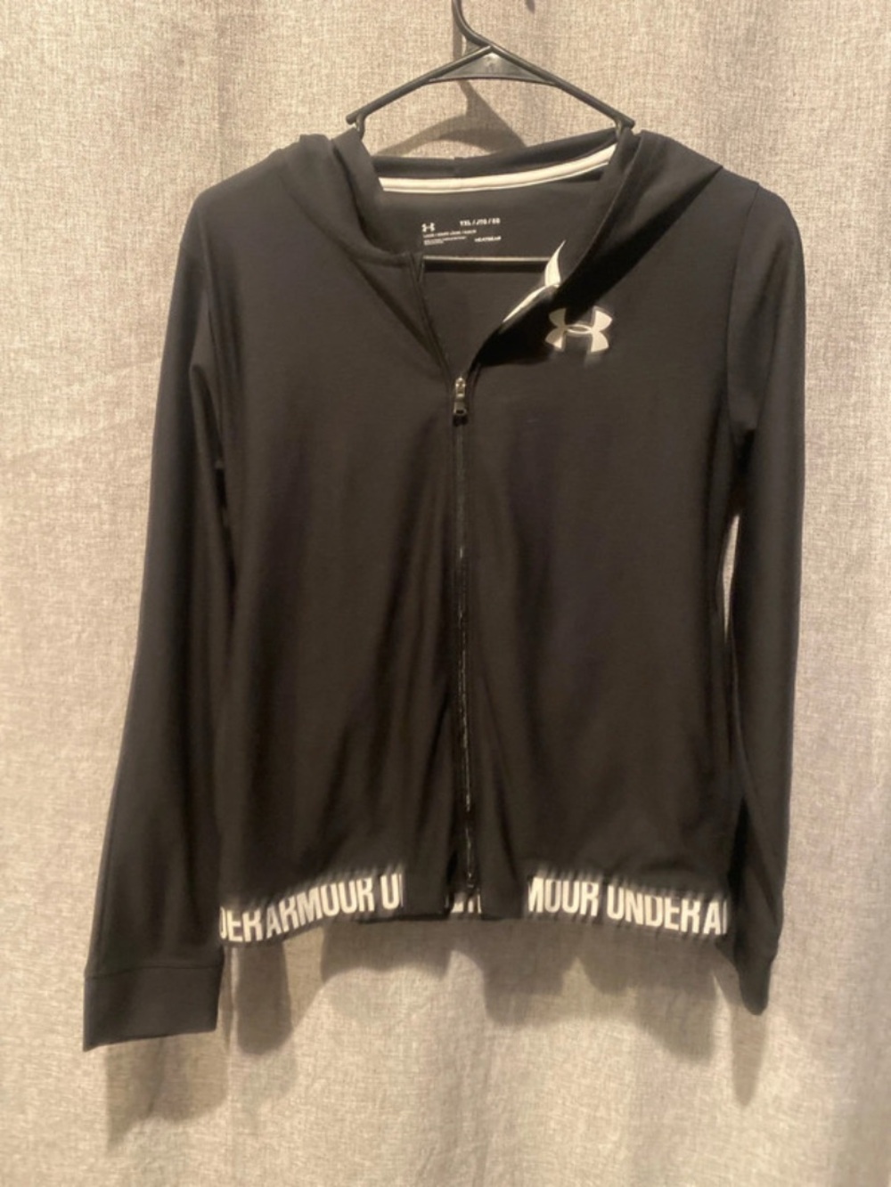 Under Armour Women’s Black Full-Zip Hooded Performance Jacket